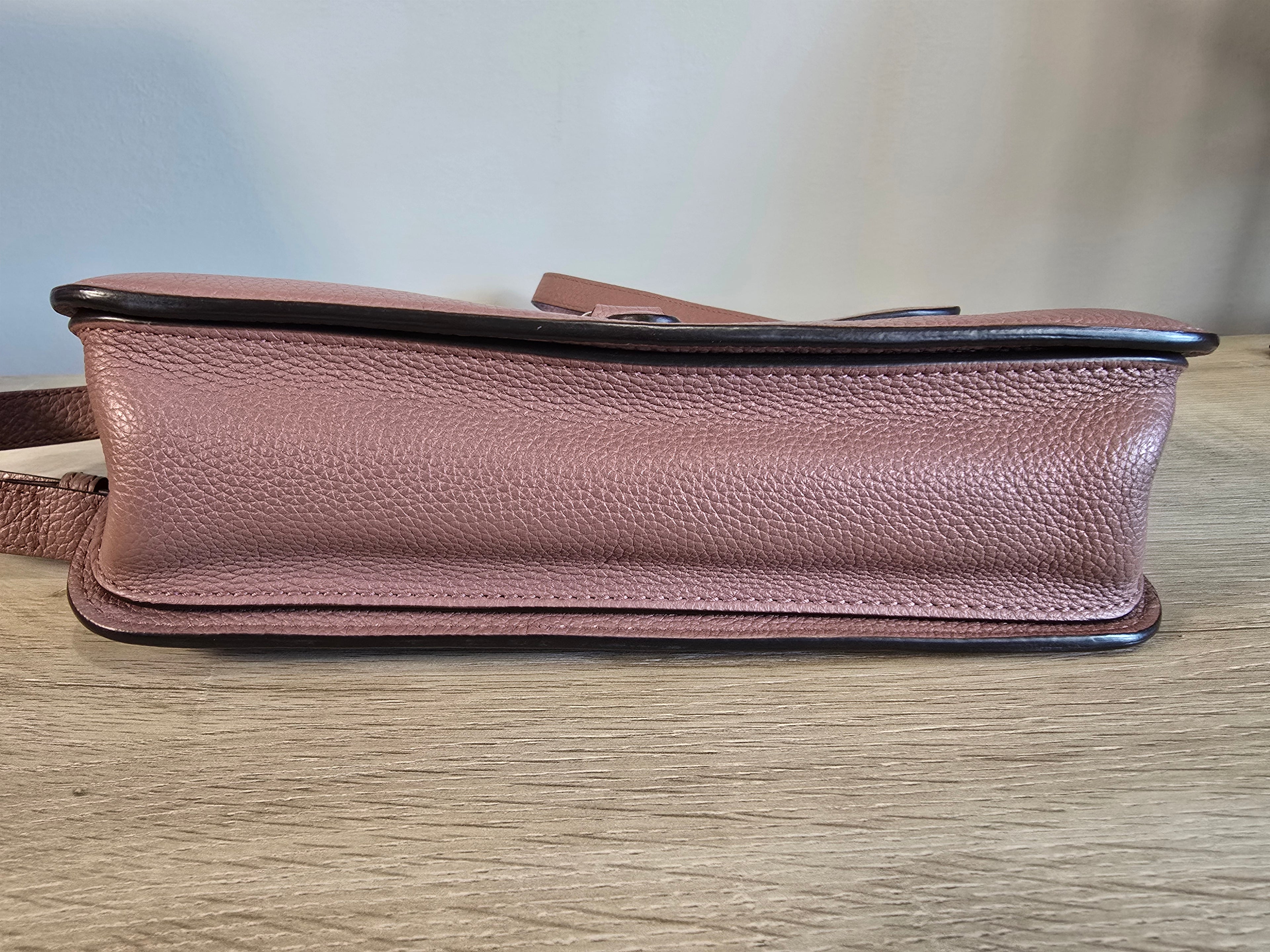 Gucci Jackie Soft Flap Shoulder Bag Pink Pebbled Leather Silver Hardware