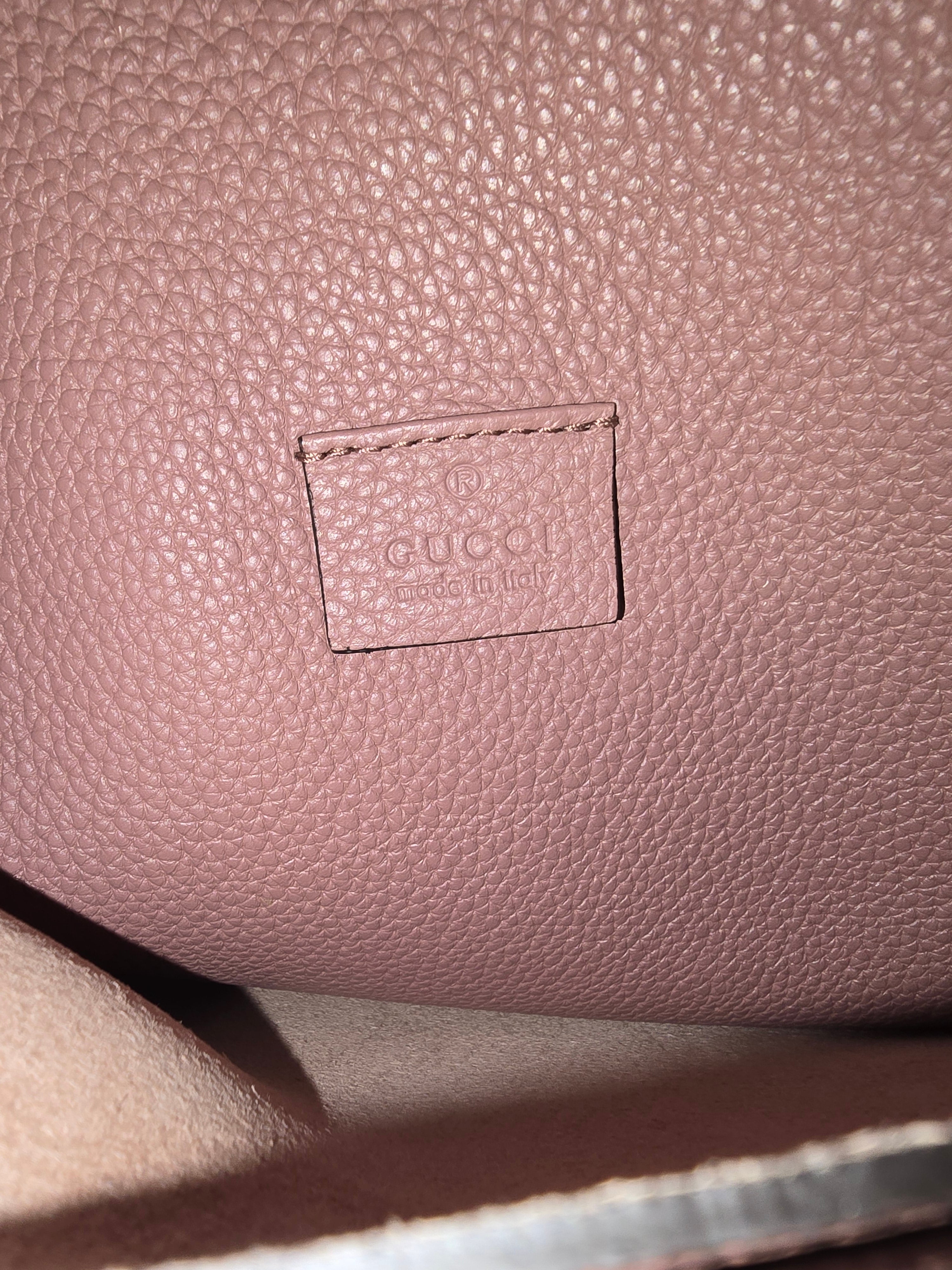 Gucci Jackie Soft Flap Shoulder Bag Pink Pebbled Leather Silver Hardware