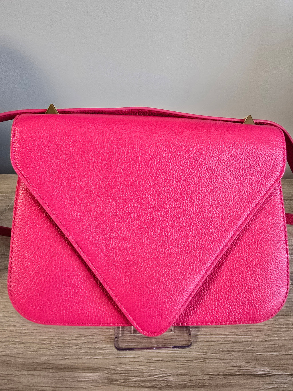 Bottega Veneta Envelope Bag Bright Pink Smooth Leather Gold Hardware
