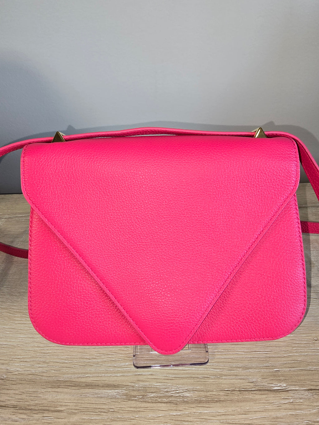 Bottega Veneta Envelope Bag Bright Pink Smooth Leather Gold Hardware