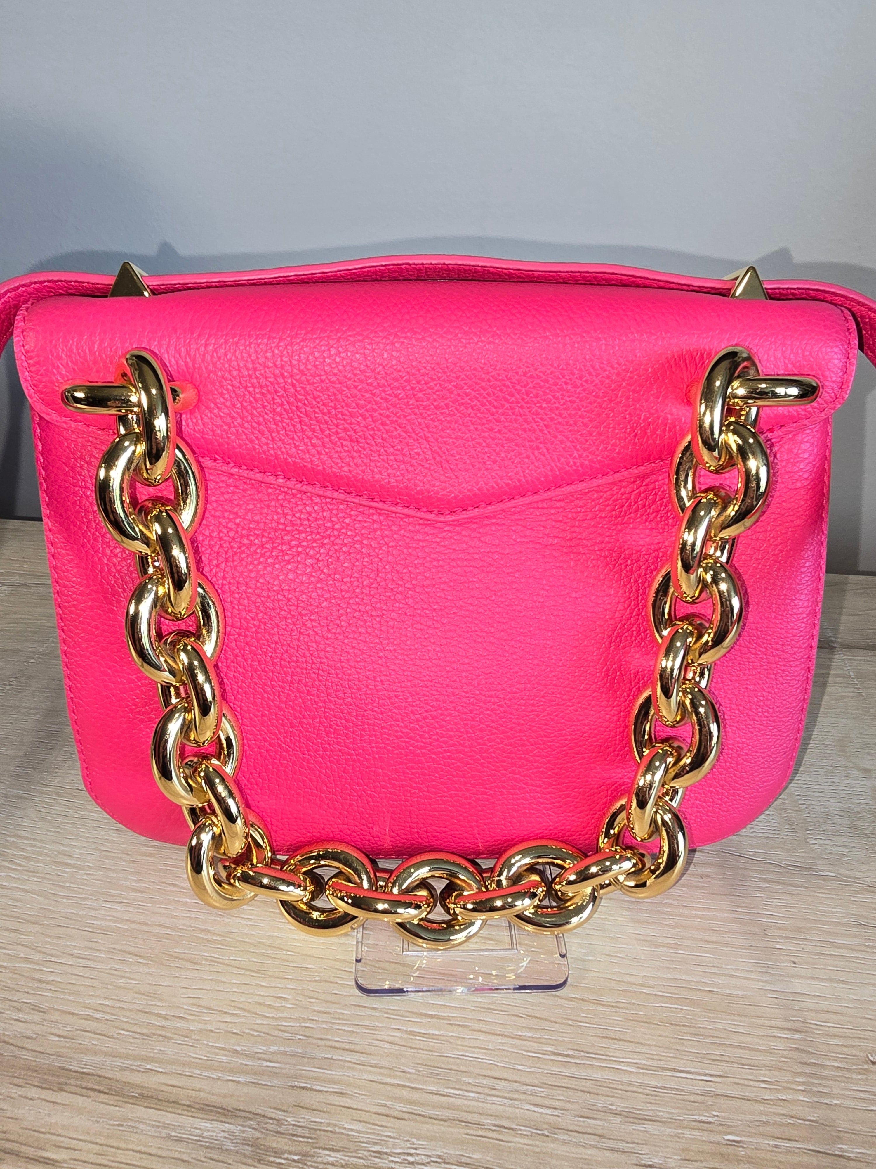 Bottega Veneta Envelope Bag Bright Pink Smooth Leather Gold Hardware