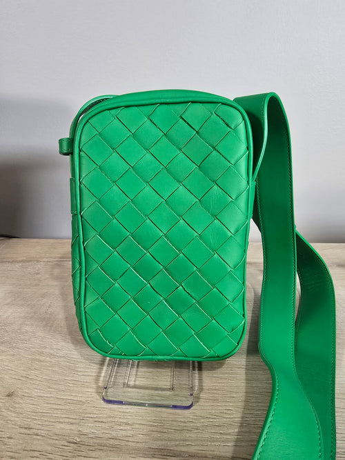 Bottega Veneta Intrecciato Zipped Phone Pouch Kelly Green Silver Hardware