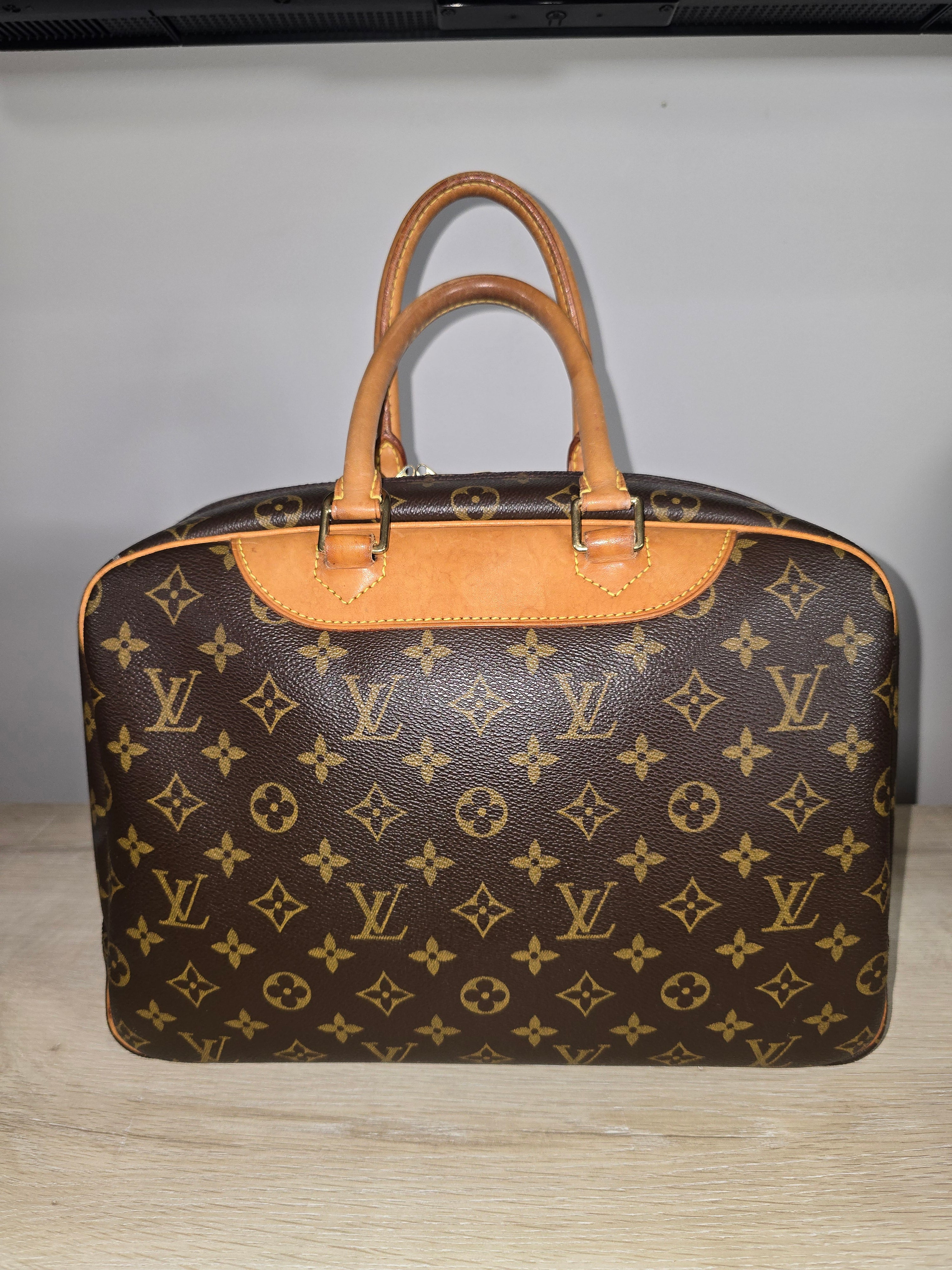 Louis Vuitton Deauville Monogram Canvas Tote Bag