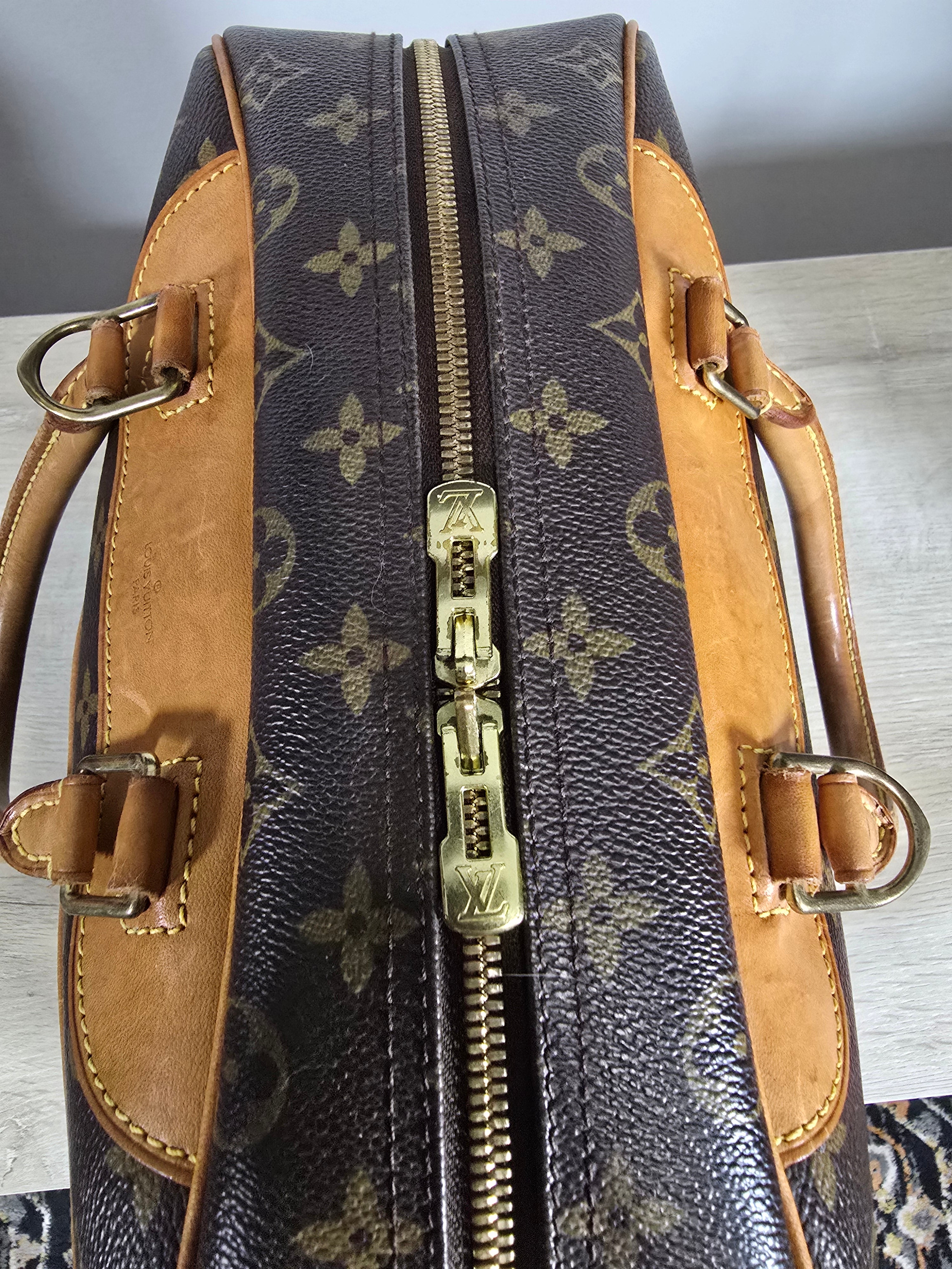 Louis Vuitton Deauville Monogram Canvas Tote Bag