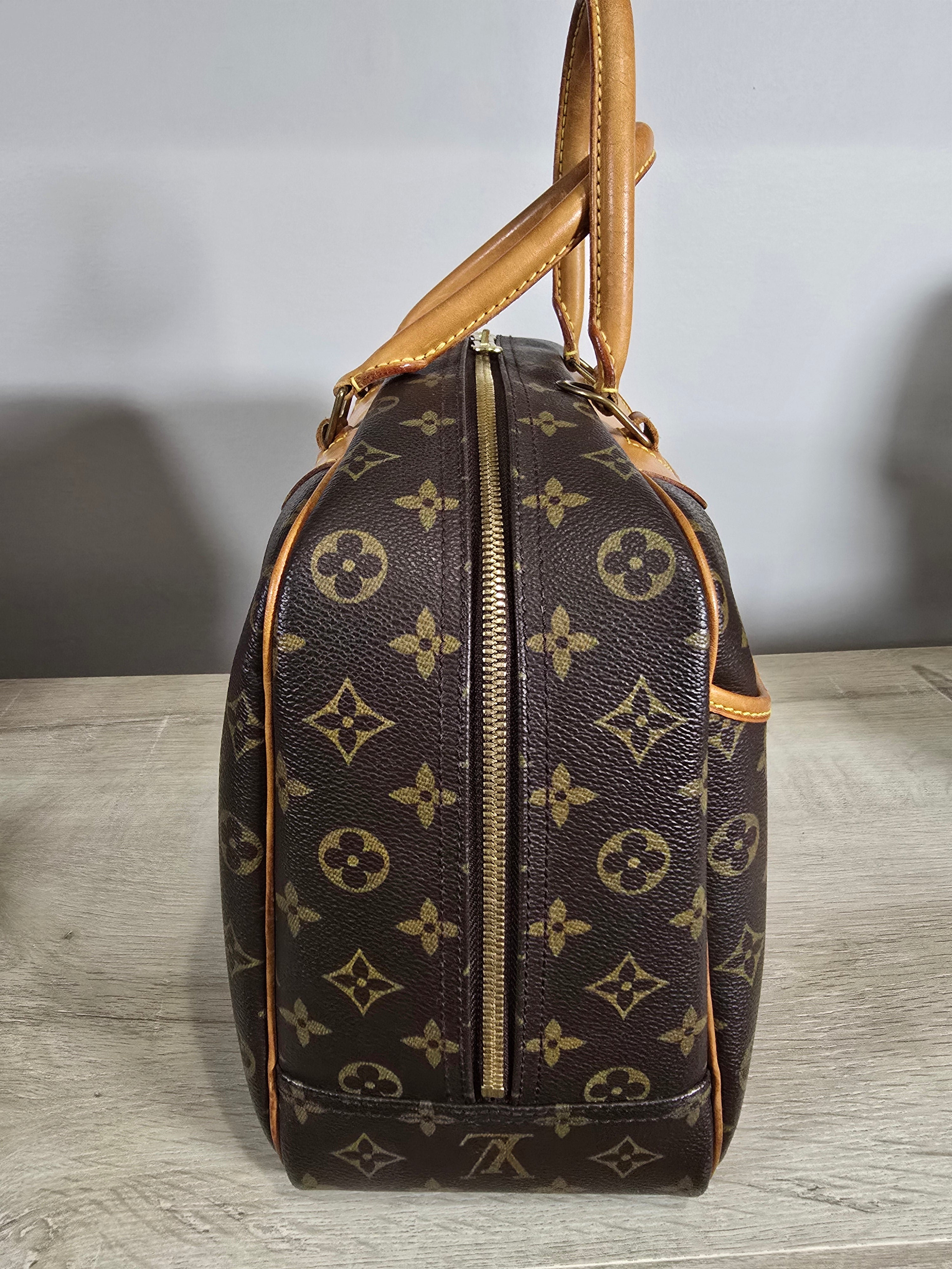 Louis Vuitton Deauville Monogram Canvas Tote Bag