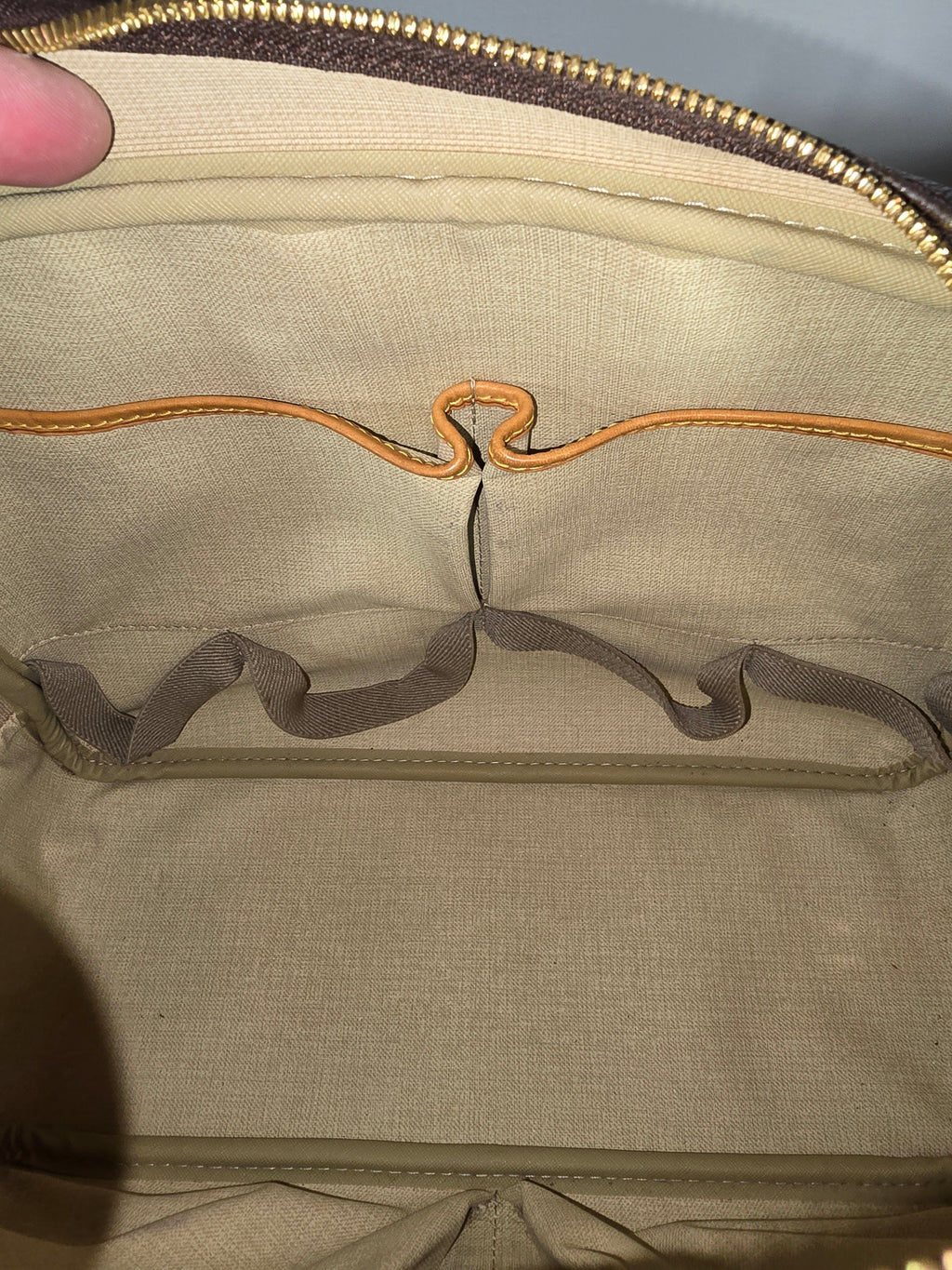 Louis Vuitton Deauville Monogram Canvas Tote Bag