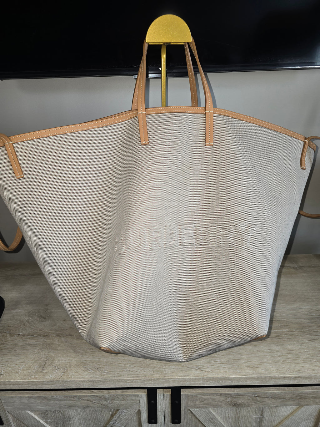 Burberry Beach Logo Extra Large Canvas Tote — Beige
