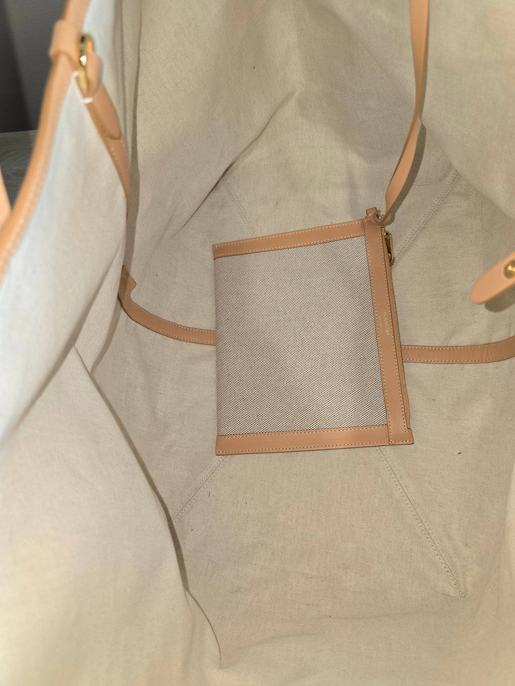 Burberry Beach Logo Extra Large Canvas Tote — Beige