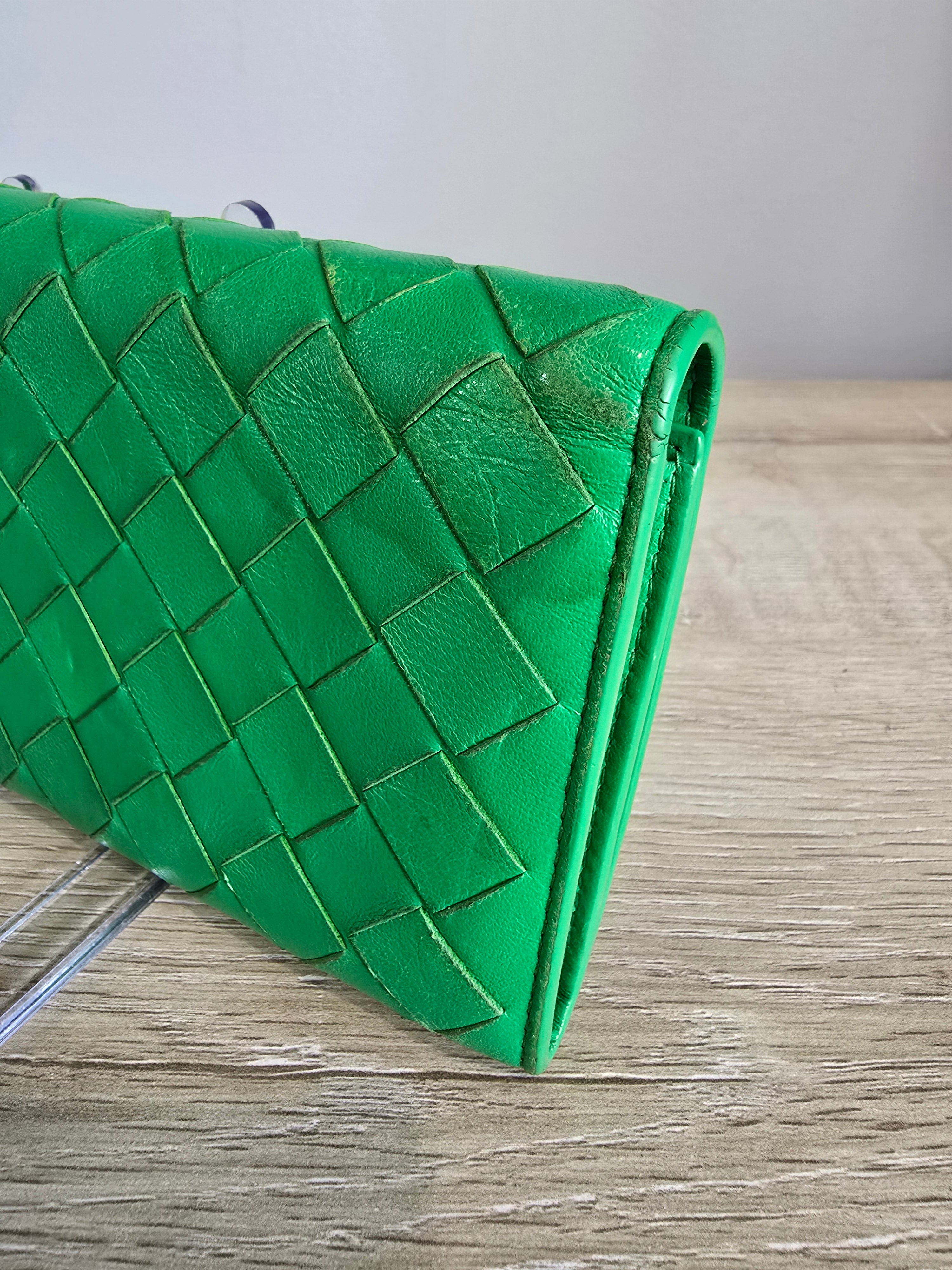 Bottega Veneta Intrecciato Leather Wallet — Green