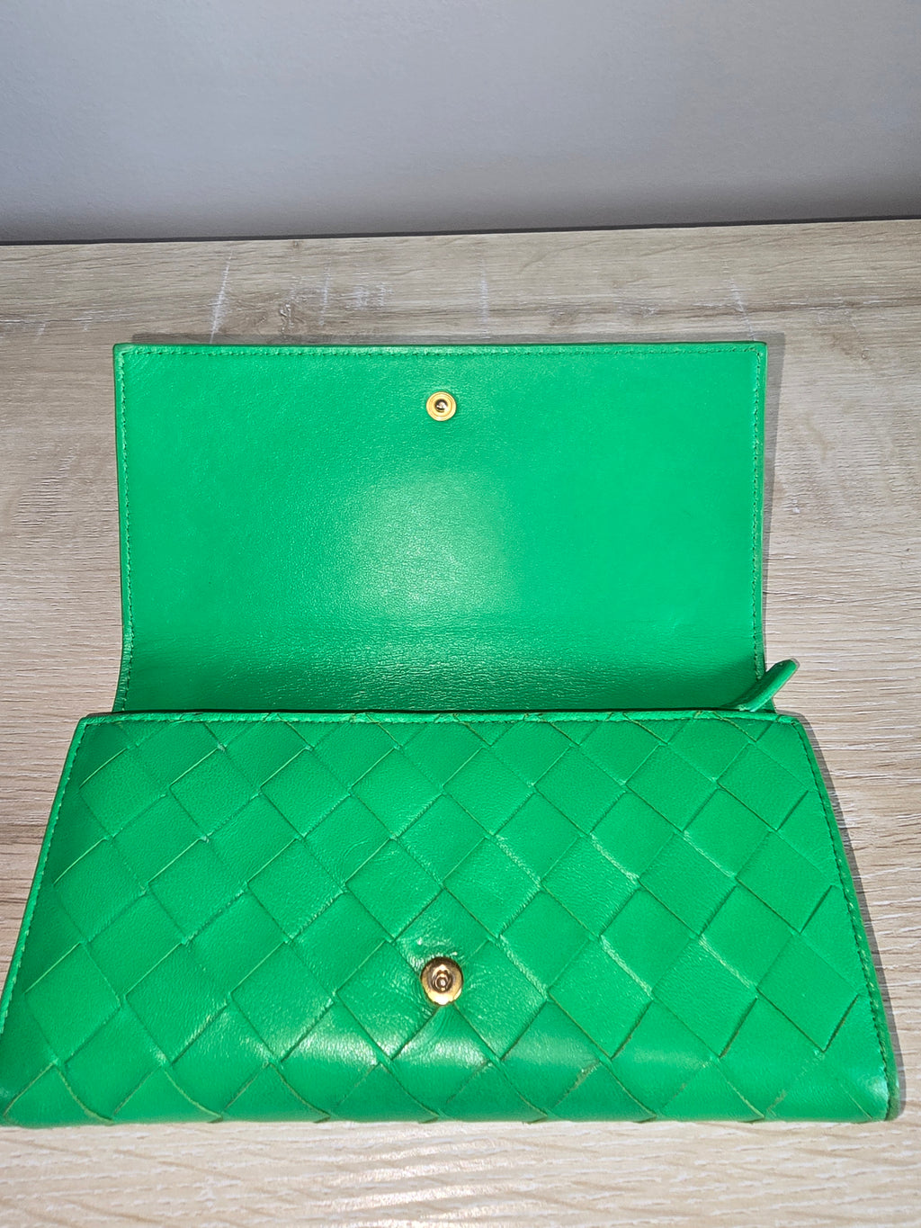 Bottega Veneta Intrecciato Leather Wallet — Green
