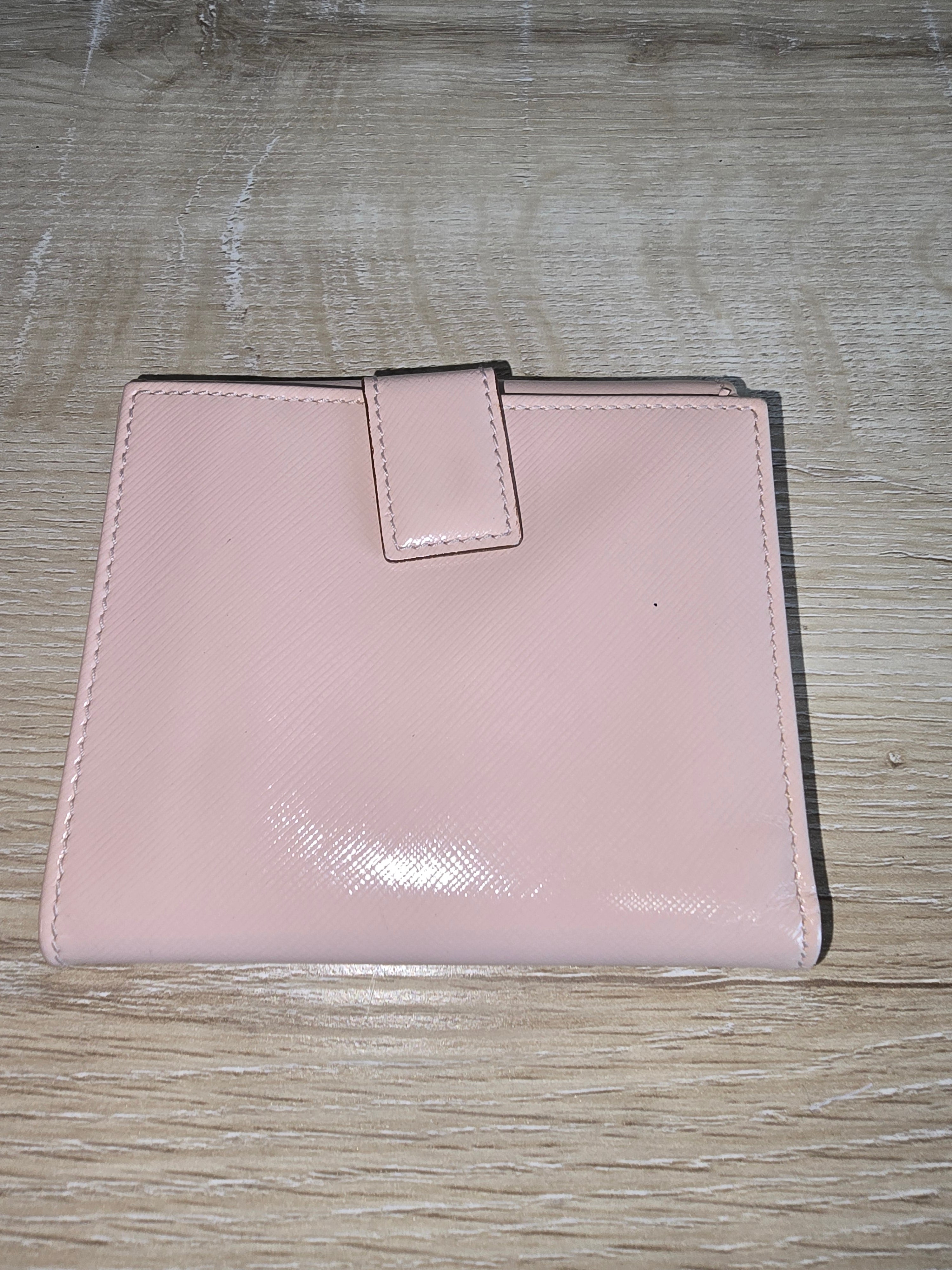 Salvatore Ferragamo Gancini Leather Coin Purse — Blush Pink