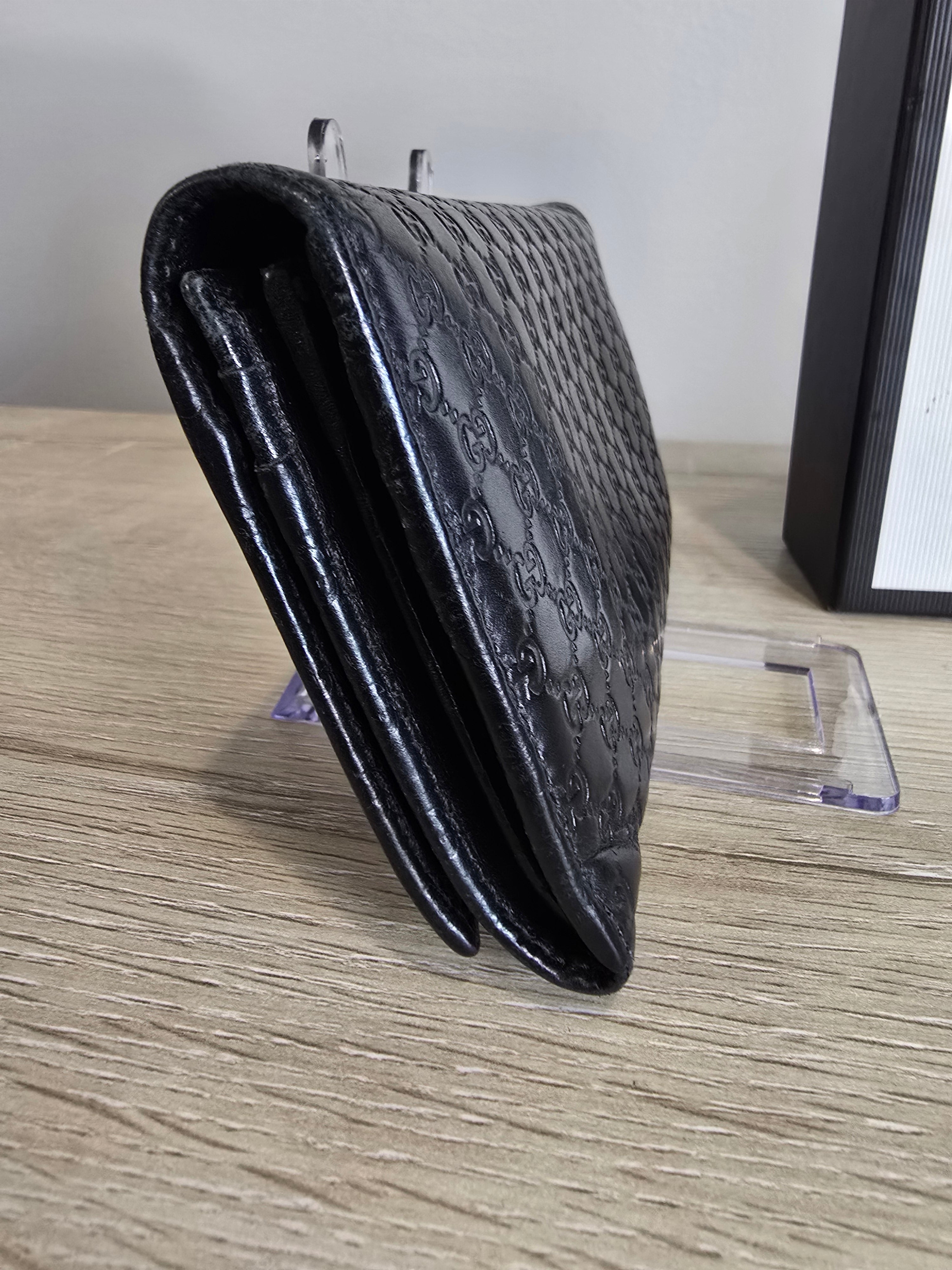 Gucci Microguccissima Leather Wallet — Black