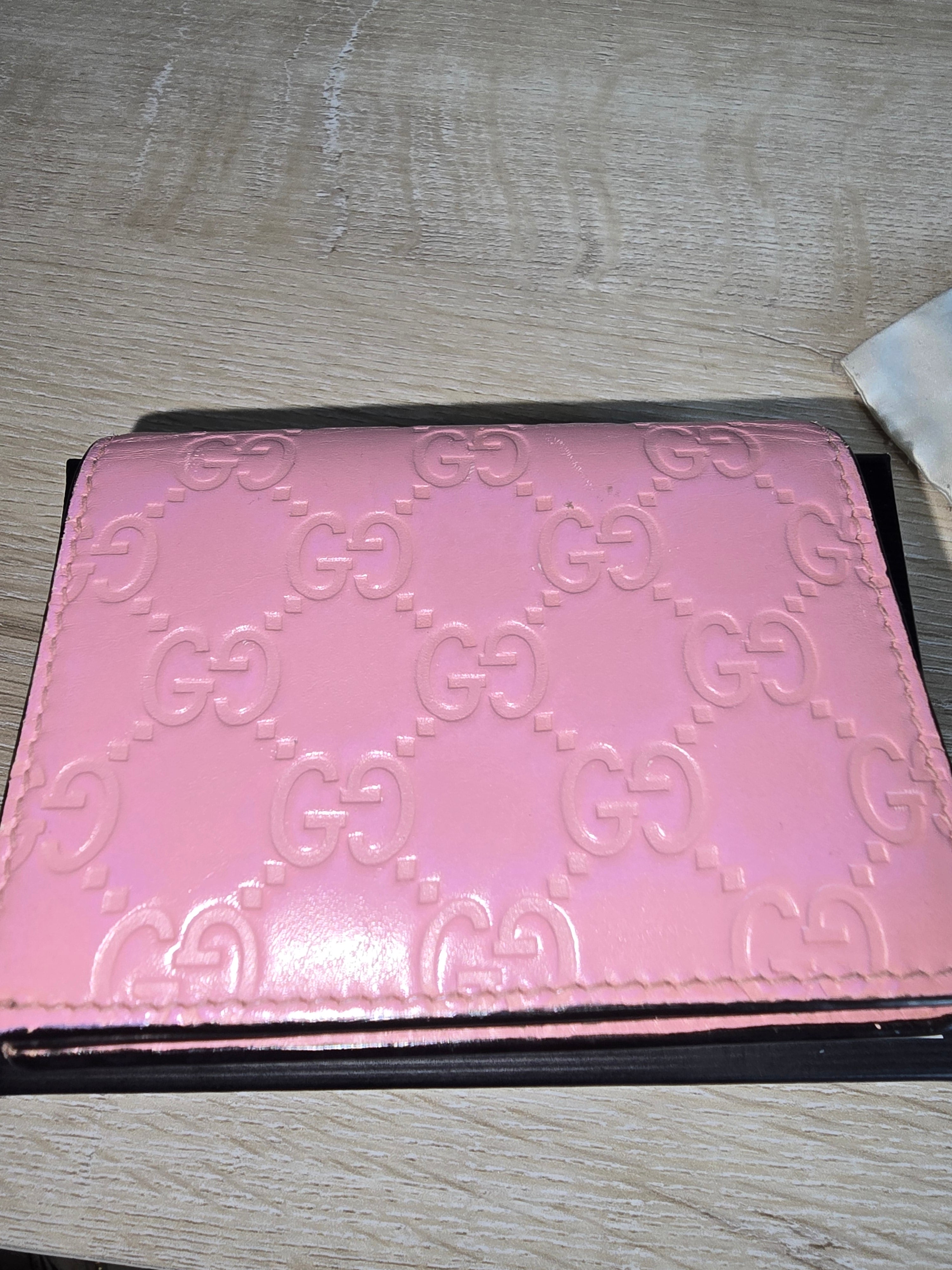 Gucci Guccissima Cherries Wallet — Pink