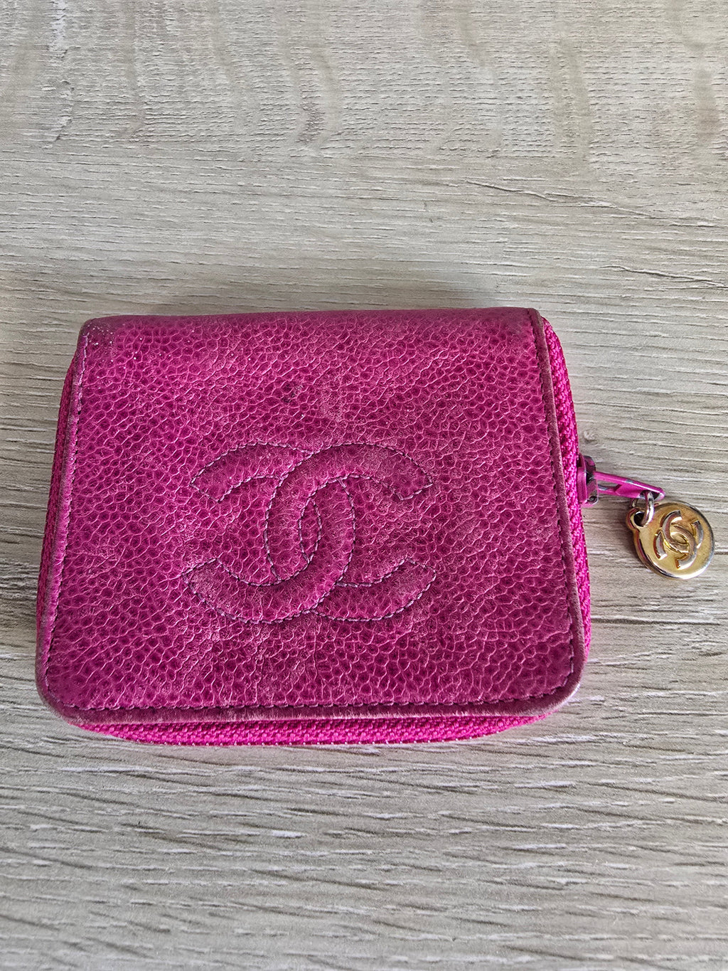Chanel Vintage Caviar Leather Zip Coin Purse — Pink