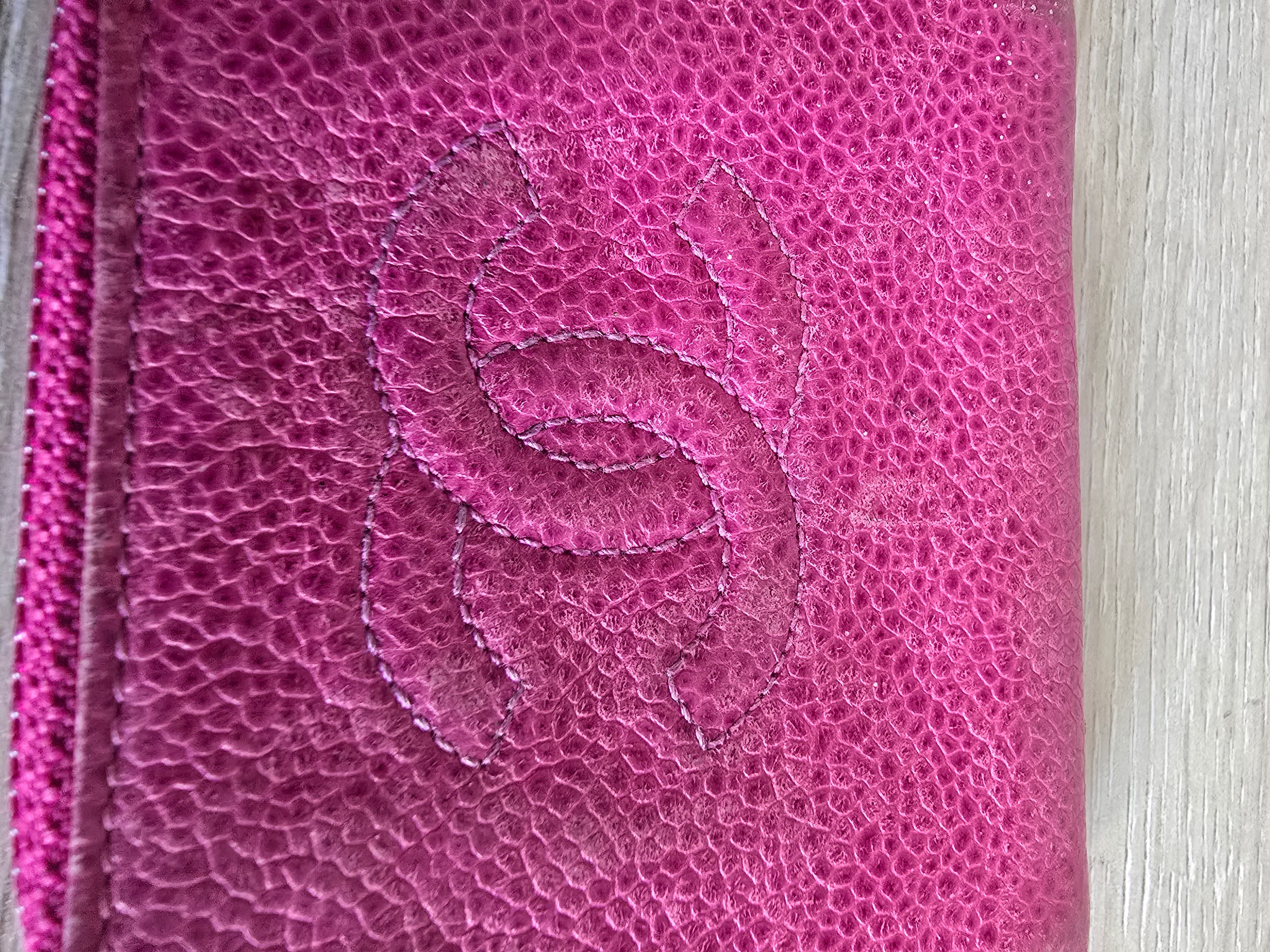 Chanel Vintage Caviar Leather Zip Coin Purse — Pink