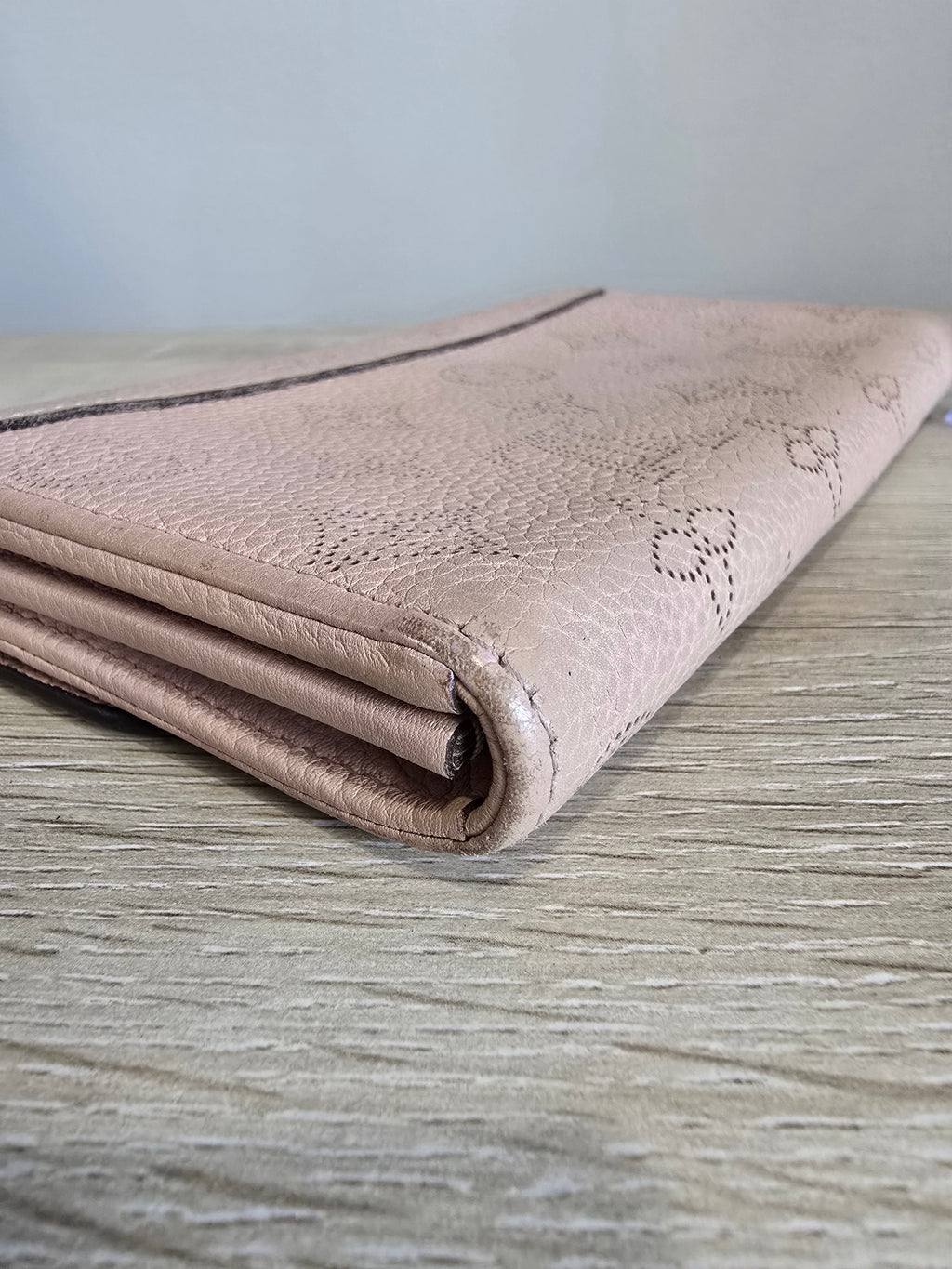 Louis Vuitton Iris Wallet — Mahina Perforated Leather / Magnolia Pink / Silver Hardware