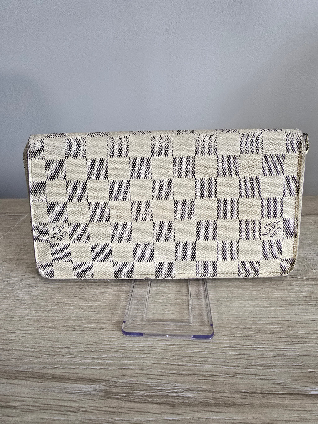 Louis Vuitton Damier Azur Zippy Wallet