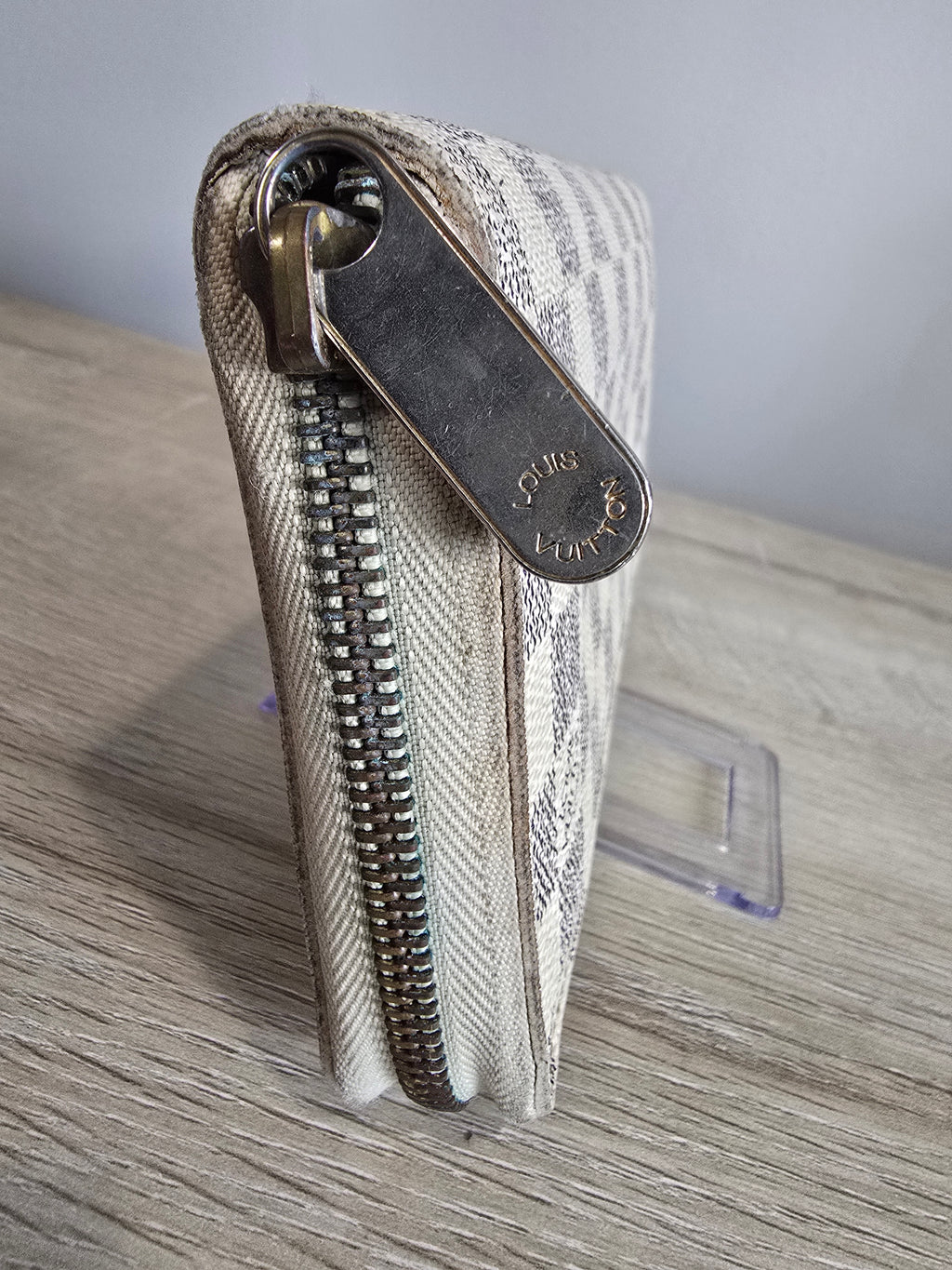 Louis Vuitton Damier Azur Zippy Wallet
