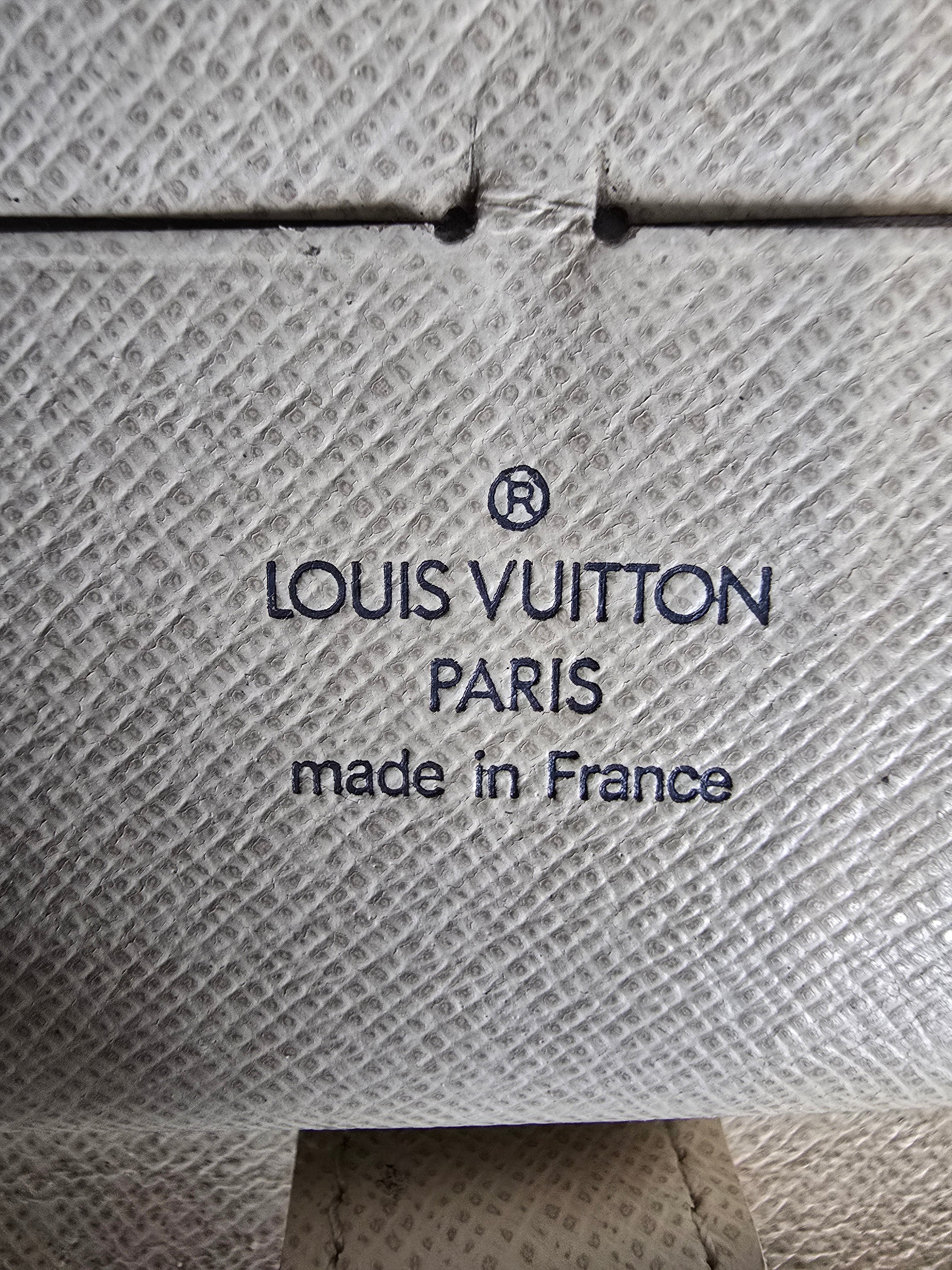 Louis Vuitton Damier Azur Zippy Wallet