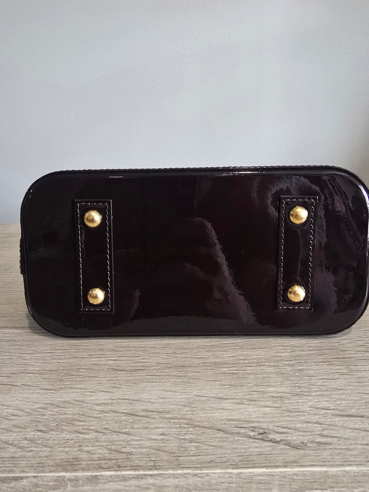 Louis Vuitton Alma BB – Burgundy Patent Monogram / Gold Hardware
