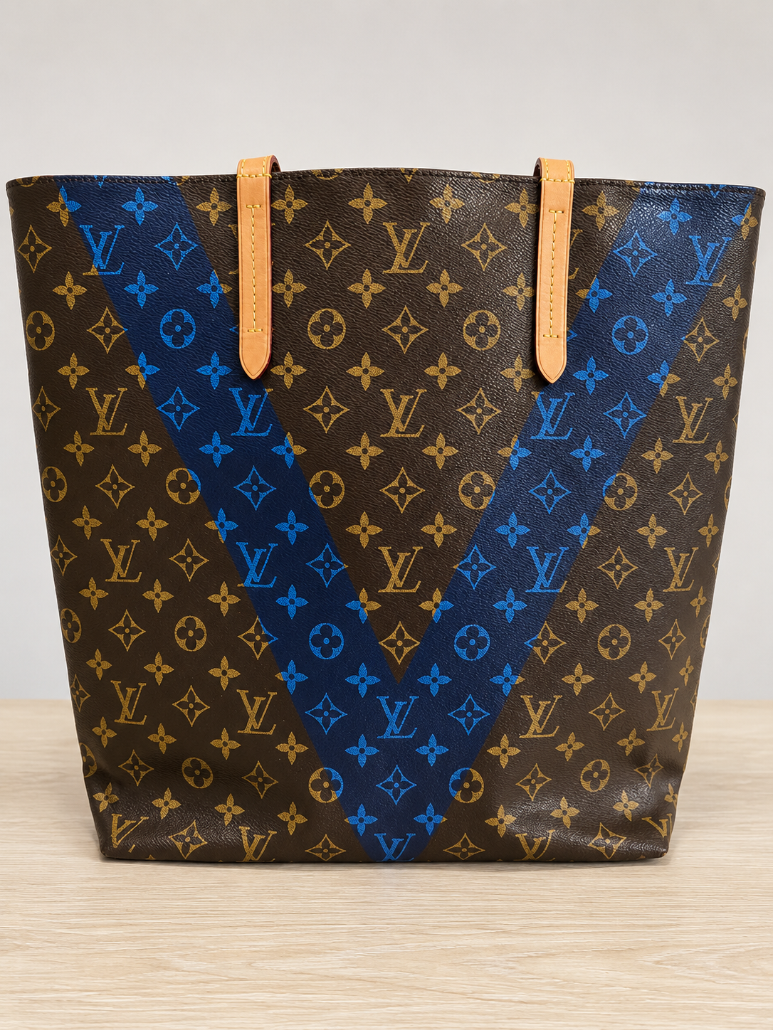 Louis Vuitton Monogram Cabas Mezzo
